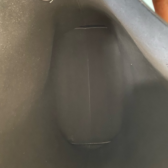 Saint Laurent Men’s Shopping Tote - Picture 7 of 13